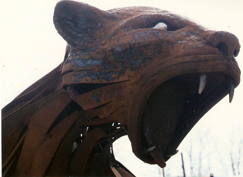 Metal sculpture by Richard Van Heuvelen