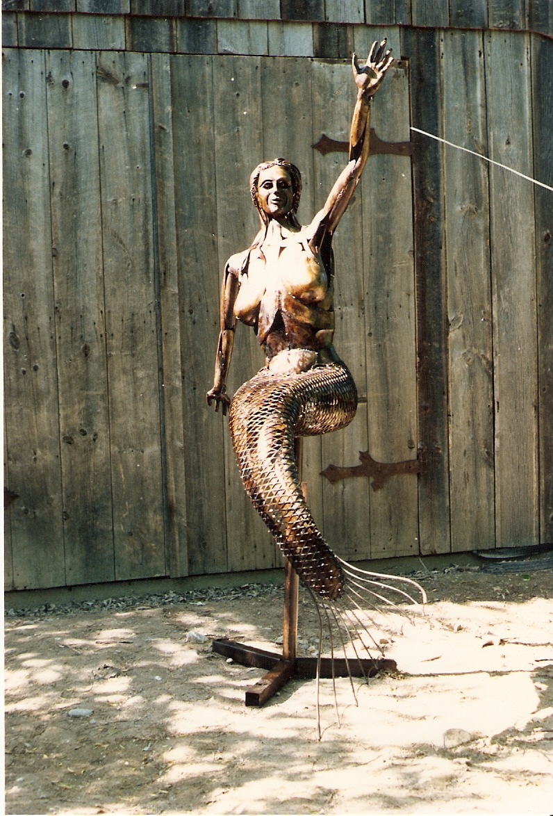 Metal sculpture by Richard Van Heuvelen